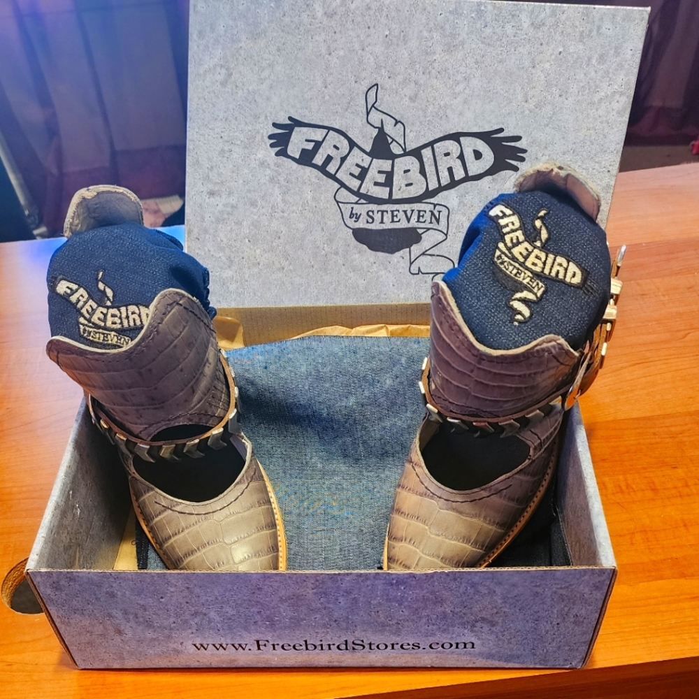 FREEBIRD BY STEVEN